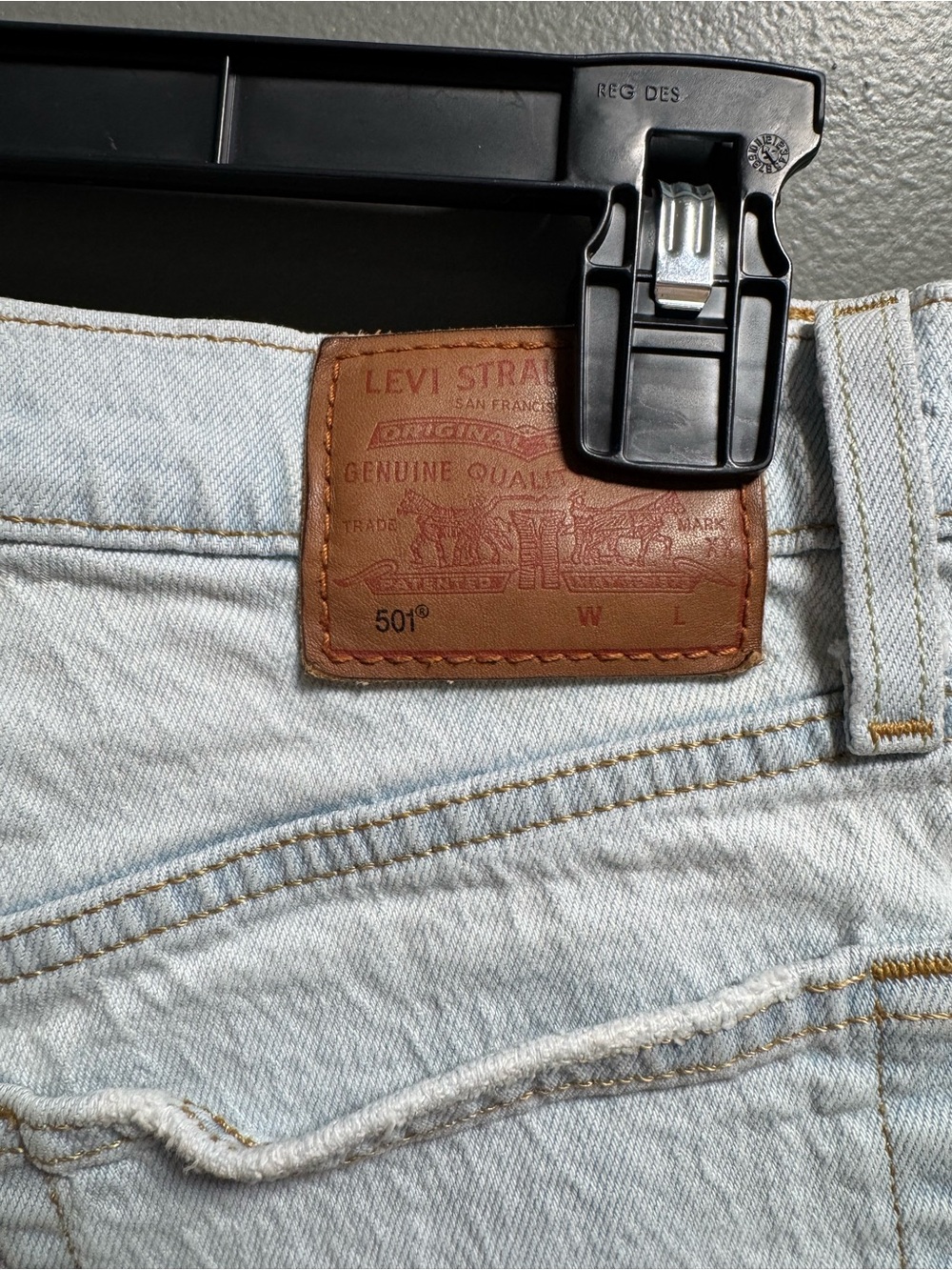 Levi's 501 Mid Thigh Short Light Blue Frayed Hem “Capital E” Denim Shorts W26 - Picture 9 of 14